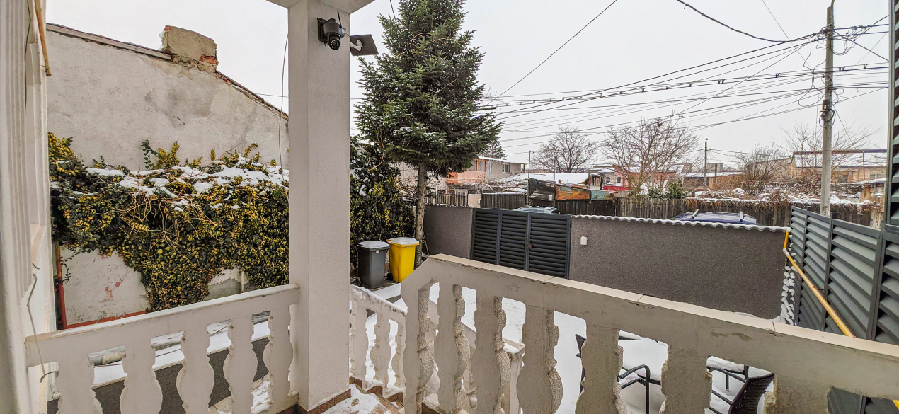 Casă 5 camere renovată 2025, curte+parcare, Rahova