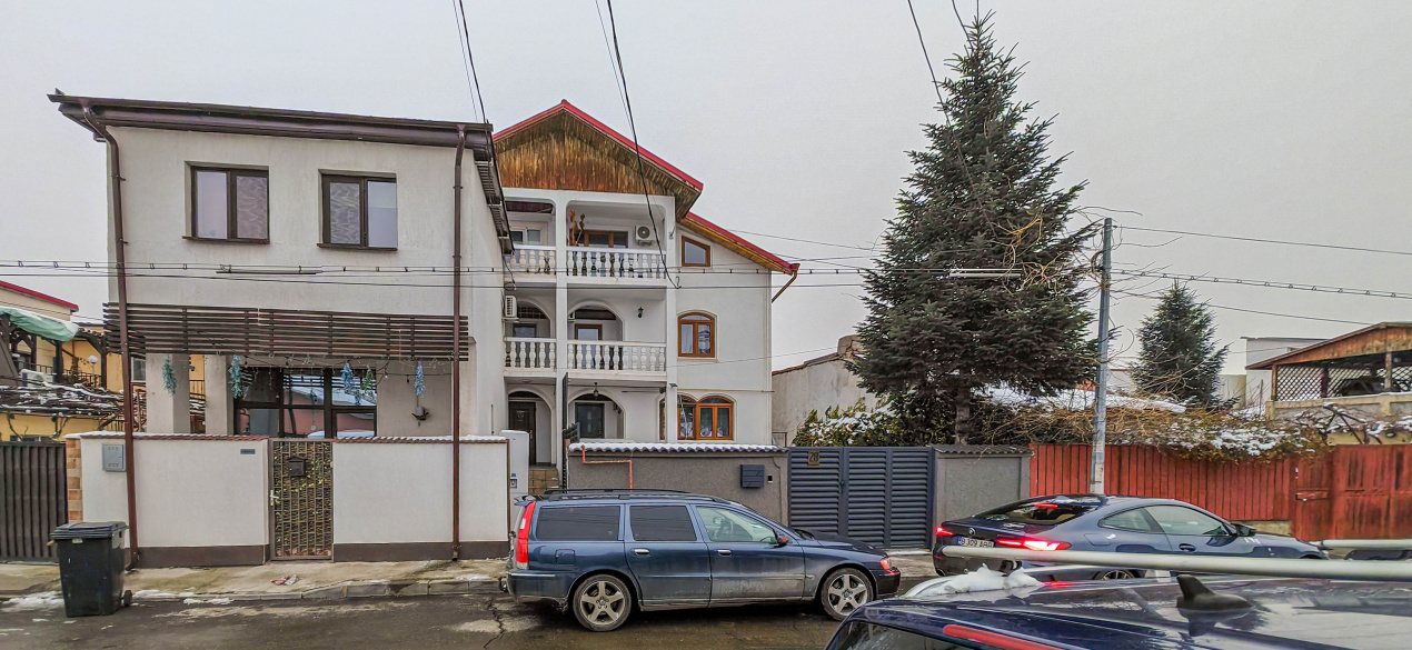 Casă 5 camere renovată 2025, curte+parcare, Rahova