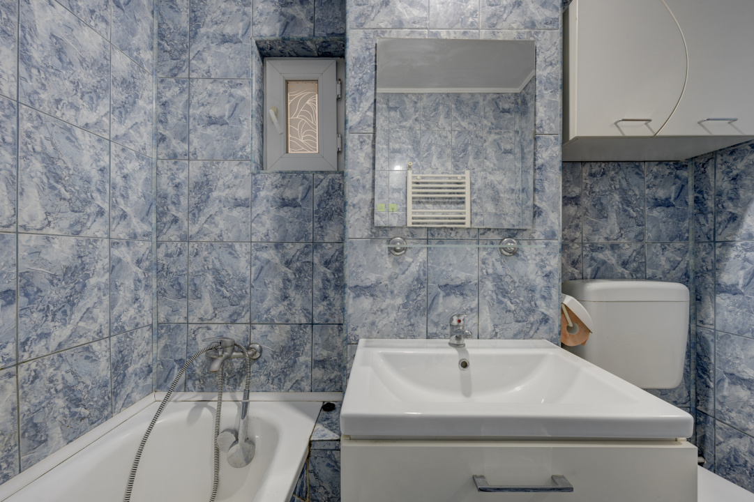 BERCENI – PIAȚA REȘIȚA, 3 CAMERE, 73 MP TOTAL, CENTRALA PROPRIE, LOC PARCARE!