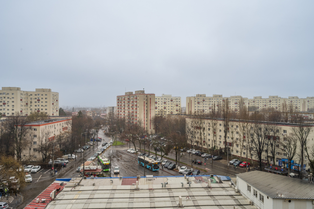 BERCENI – PIAȚA REȘIȚA, 3 CAMERE, 73 MP TOTAL, CENTRALA PROPRIE, LOC PARCARE!