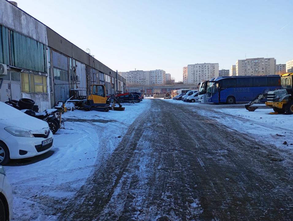 Inchiriez SERVICE AUTO  UTILAT ALEEA FIZICIENILOR CEL MAI BUN PRET