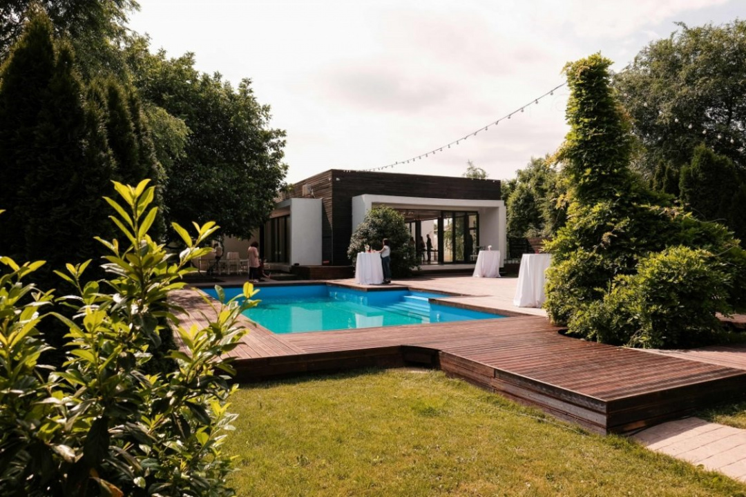 Spatiu evenimente langa Bucuresti, spatiu inchiriat cu 1500 €/luna