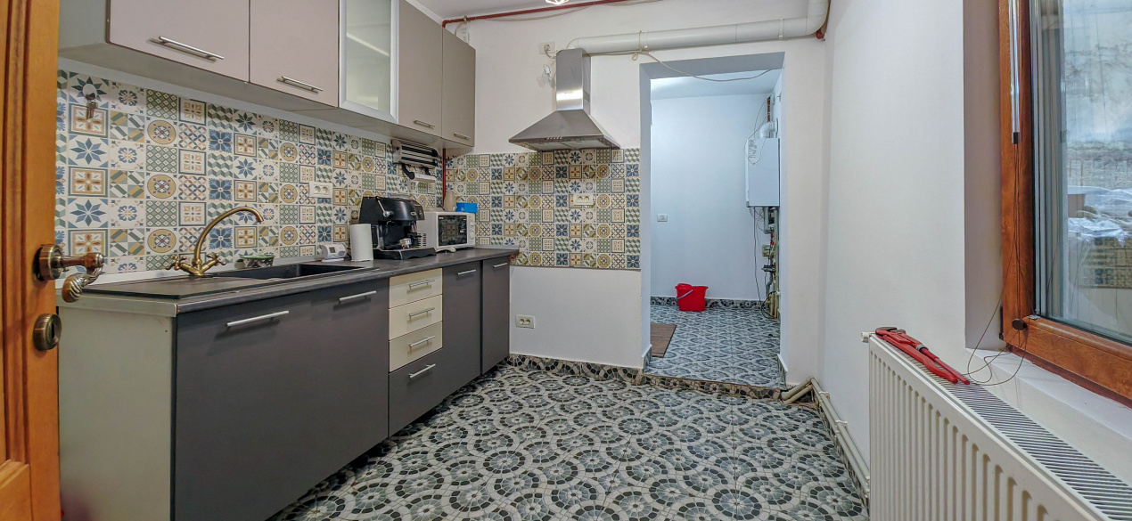 Spațiu Birouri în Casă Renovată 1930 | Basarab - Gara de Nord | 5 Camere + Curte