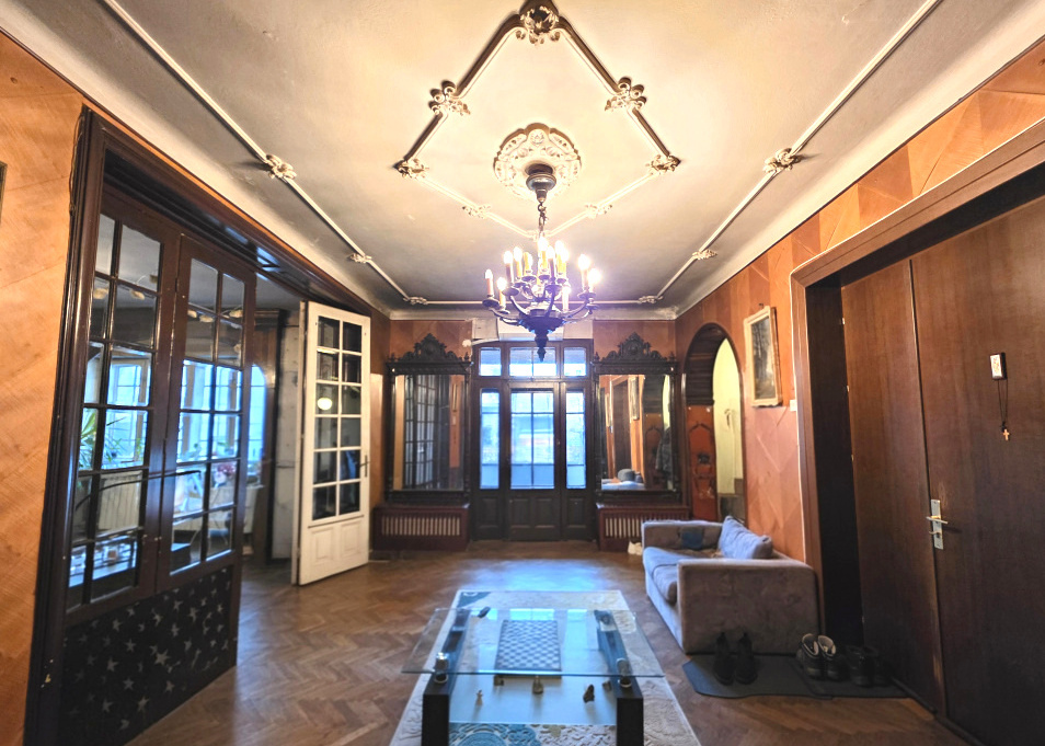 Apartament in Vila, 5 camere,  Alexandru Philippide 4, de renovat