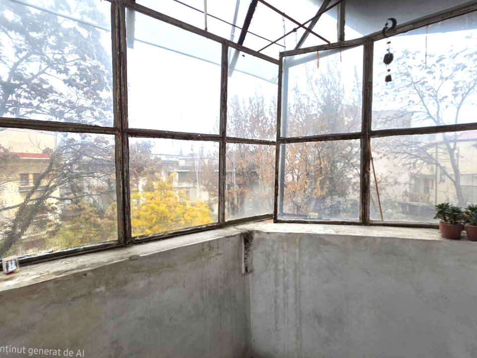 Apartament in Vila, 5 camere,  Alexandru Philippide 4, de renovat