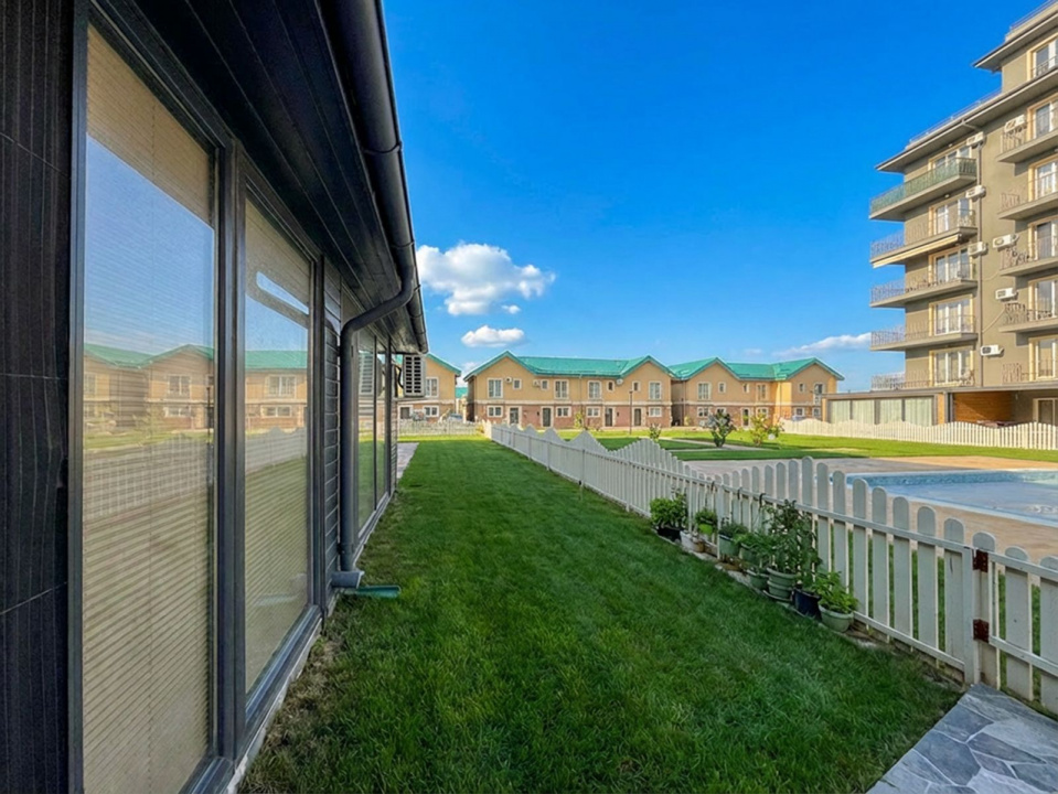 Apartament Deosebit, De Vanzare, cu grădină proprie, în Complexul Rezidenț