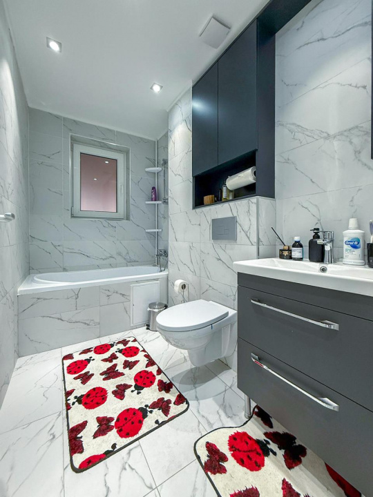 Apartament Deosebit, De Vanzare, cu grădină proprie, în Complexul Rezidenț