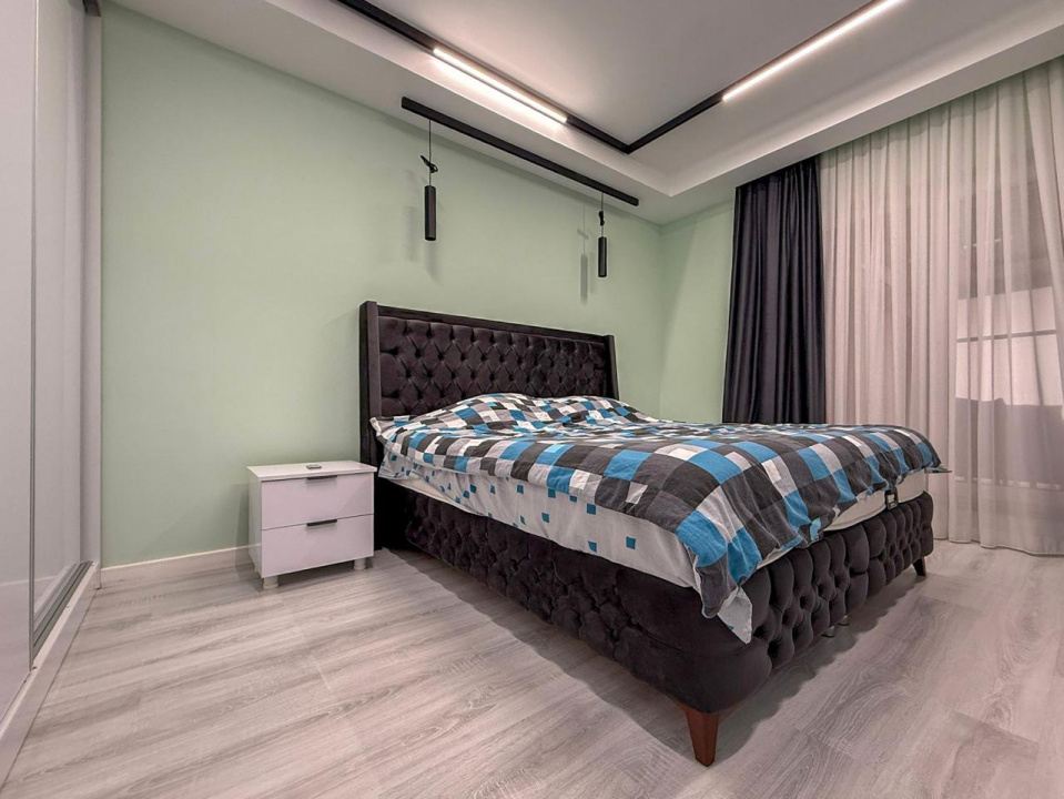 Apartament Deosebit, De Vanzare, cu grădină proprie, în Complexul Rezidenț