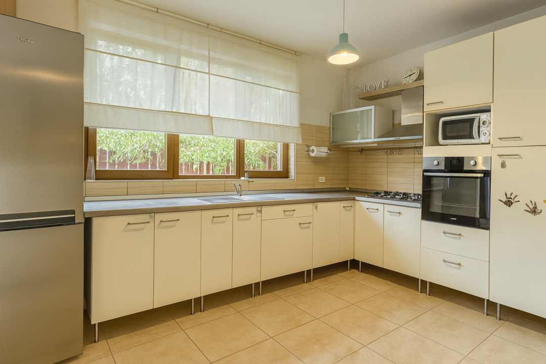 Casa între două păduri - TARTASESTI - DAMBOVITA