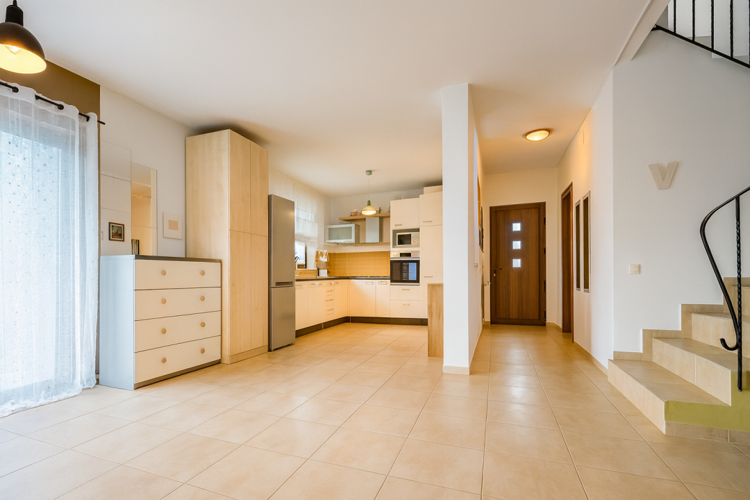 Casa între două păduri - TARTASESTI - DAMBOVITA