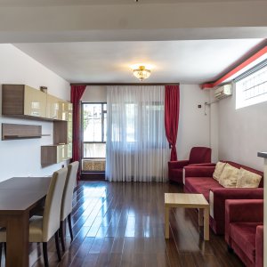 2 cam imobil nou Domenii/1 Mai, CENTRALA PROPRIE, complet mobilat/utilat, etaj 1