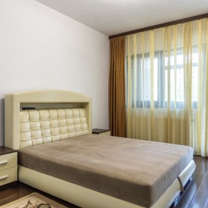 2 cam imobil nou Domenii/1 Mai, CENTRALA PROPRIE, complet mobilat/utilat, etaj 1