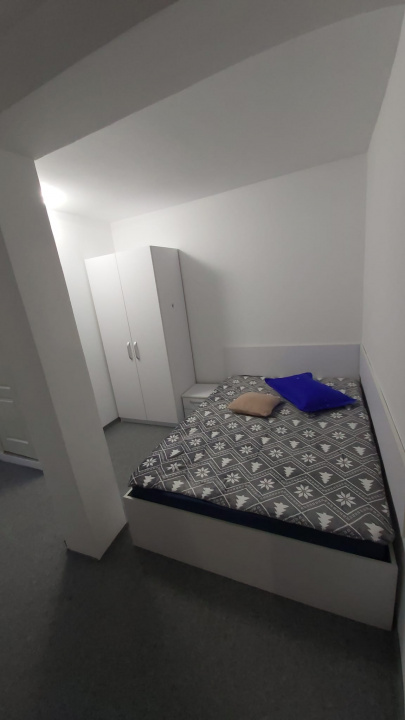 Cameră de închiriat – central Foișoru de Foc chirie 1.500 lei/lună Fără garanție