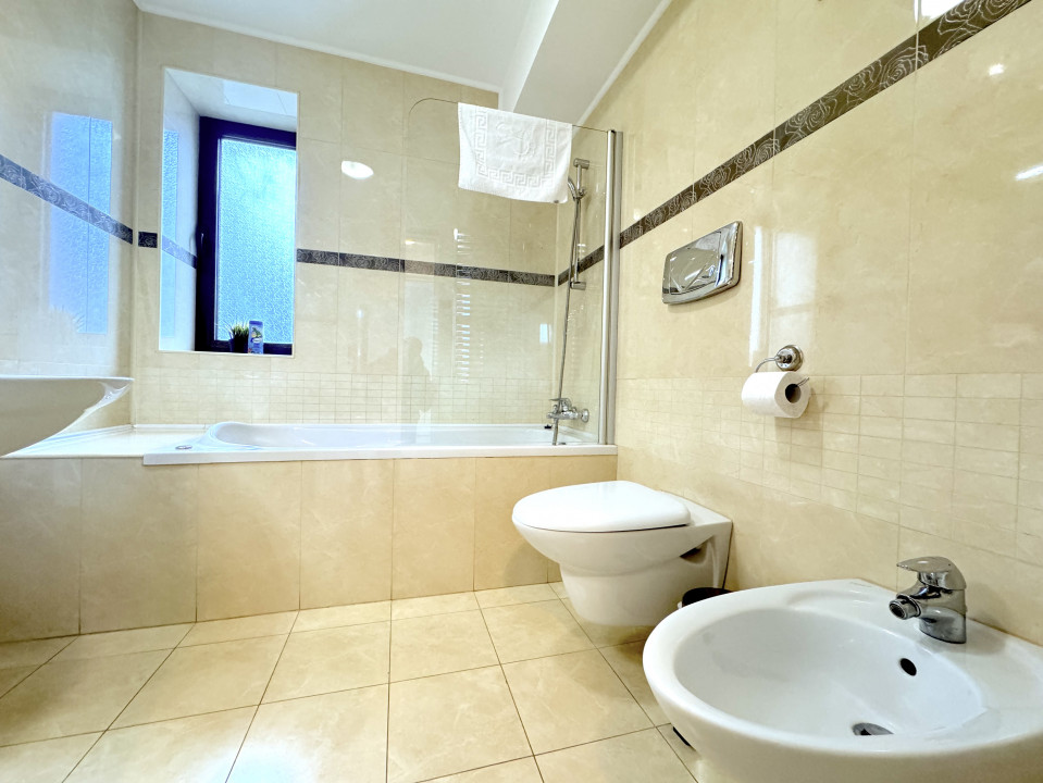 Apartament Spatios intr-o cladire cu Autorizatie ISU- 800 ml de Partie Ski