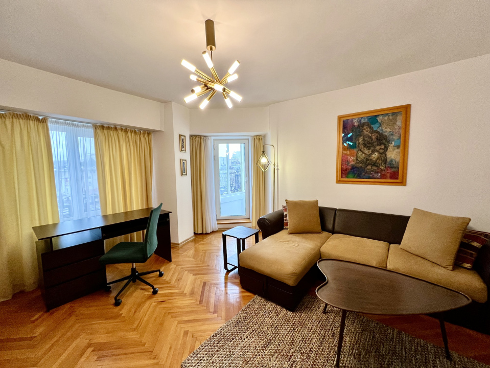 Inchiriere apartament 2 camere (Unirii) (Parcul Izvor). Priveliste superba.