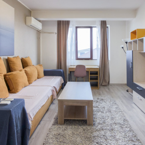 Apartament 2 camere + loc de parcare