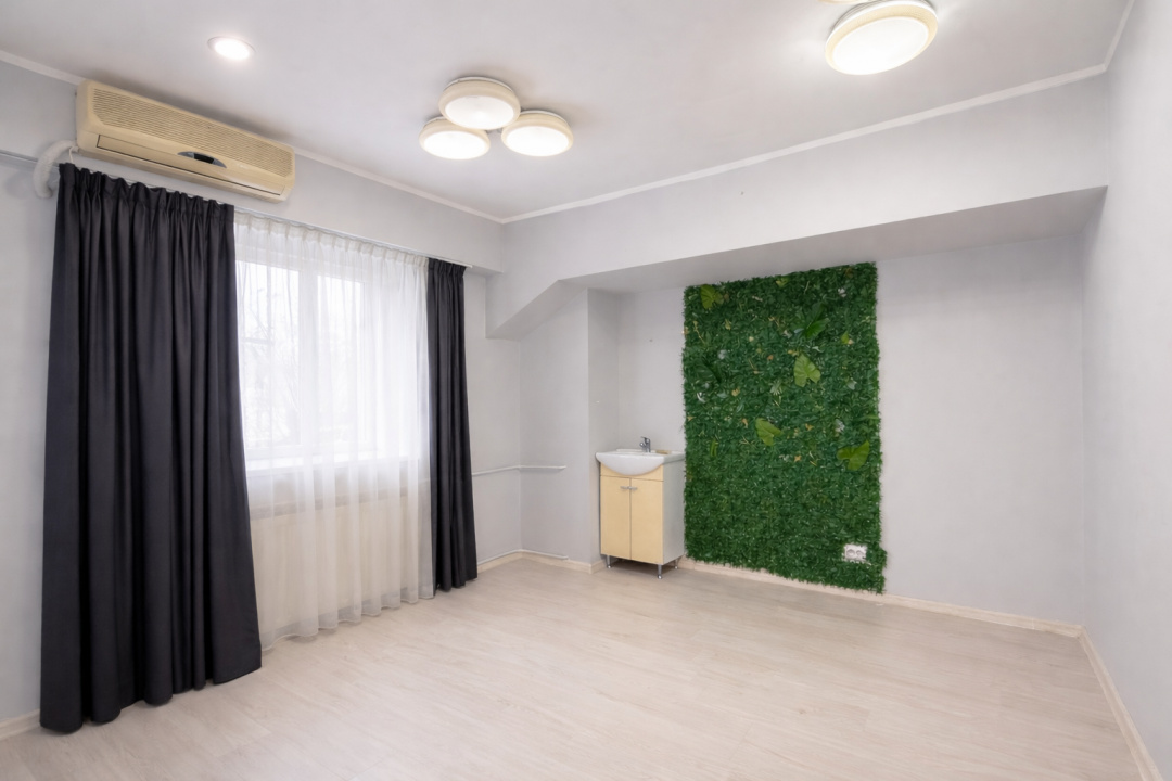 Splaiul Unirii – stradal, 3 camere decomandat, 80 mp - Langa Camera de Comert