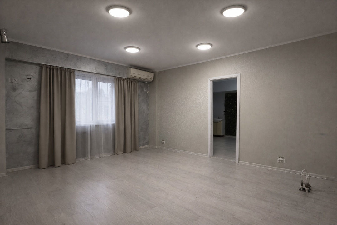Splaiul Unirii – stradal, 3 camere decomandat, 80 mp - Langa Camera de Comert