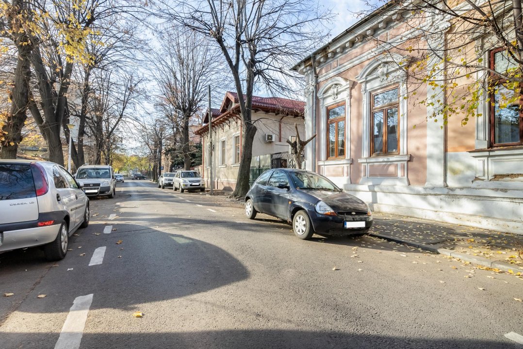 Vilă interbelică – eleganță și investiție în inima Capitalei