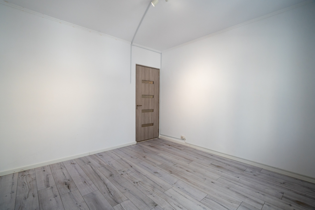 Apartament 3 camere, Nerva Traian, plan secund