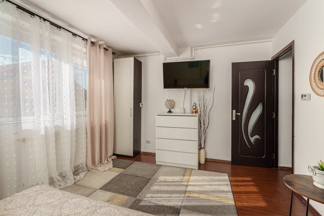 Garsonieră spațioasă 38 mp | Etaj 2/3 | Mobilată & utilată | Str. Valea Furcii