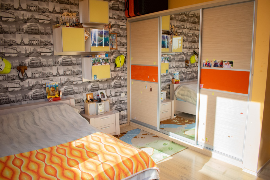 VILA Darza  -350 mp utili \ 700 mp teren\ 6 camere\4 bai - 280000 E negociabil