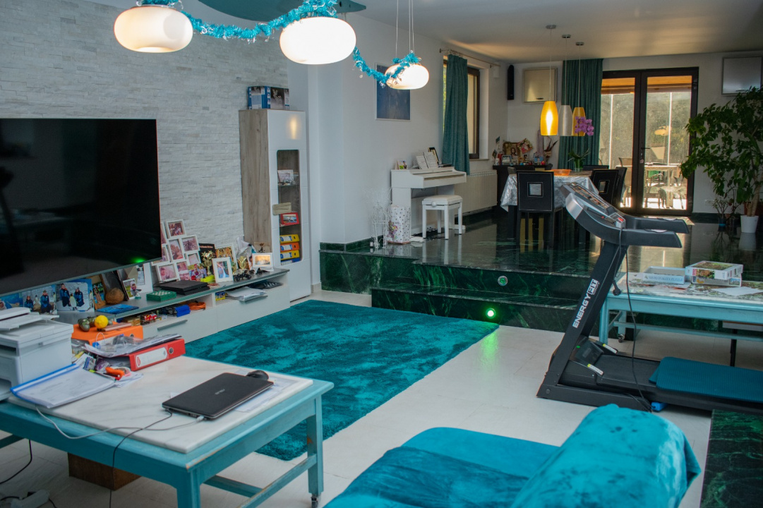 VILA Darza  -350 mp utili \ 700 mp teren\ 6 camere\4 bai - 280000 E negociabil