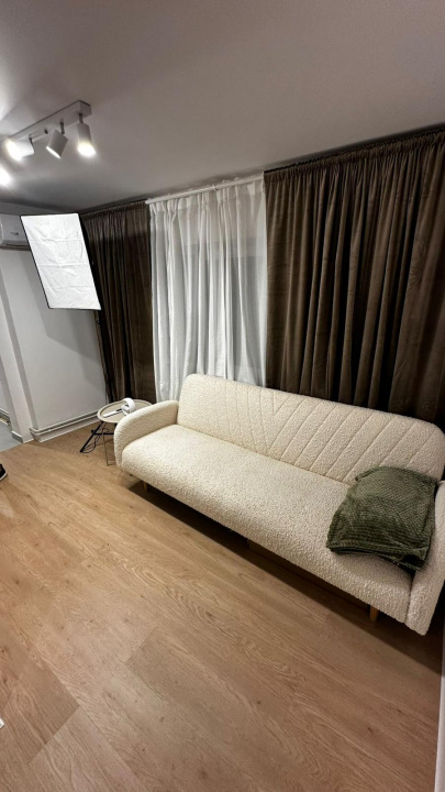Studio in casa, `Bucurestii Noi