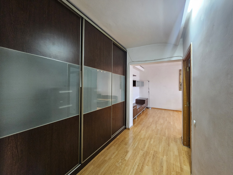 INCHIRIERE – PIATA MUNCII – 2 CAMERE, 55 MP UTILI, ETAJ 8, PET FRIENDLY!