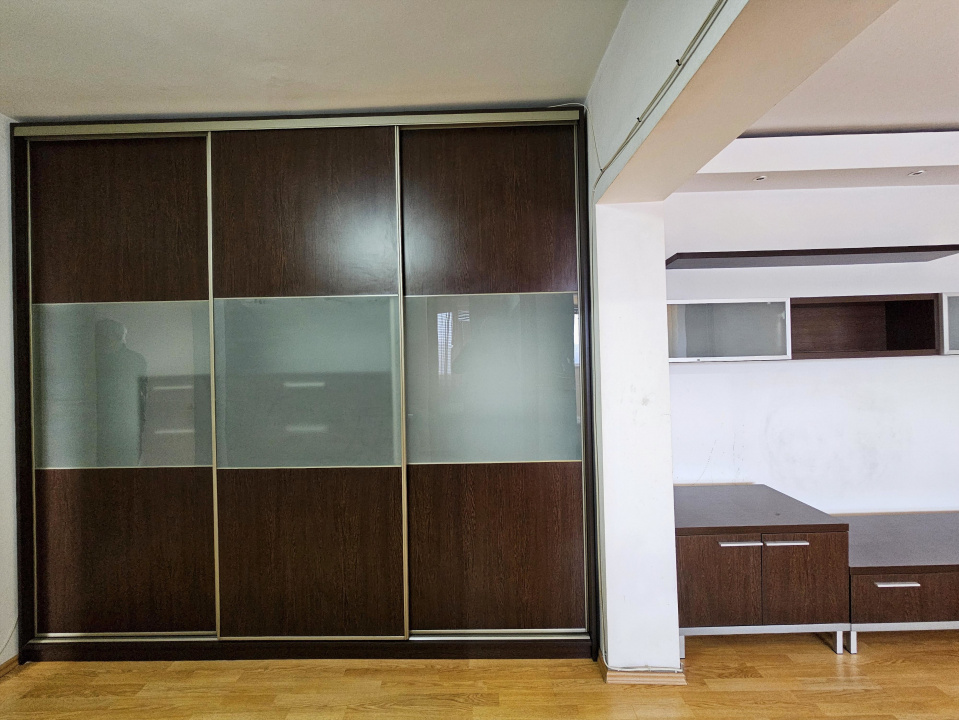 INCHIRIERE – PIATA MUNCII – 2 CAMERE, 55 MP UTILI, ETAJ 8, PET FRIENDLY!