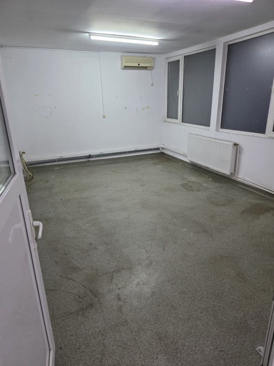 Casa spatioasa 9 camere /320 m utili/singur curte / Scoala Iancului- 444000 Euro