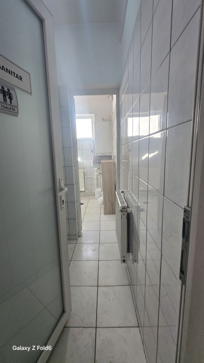 Casa spatioasa 9 camere /320 m utili/singur curte / Scoala Iancului- 444000 Euro