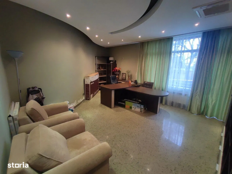 Vila Cernica langa lac - 449000 Euro negociabil