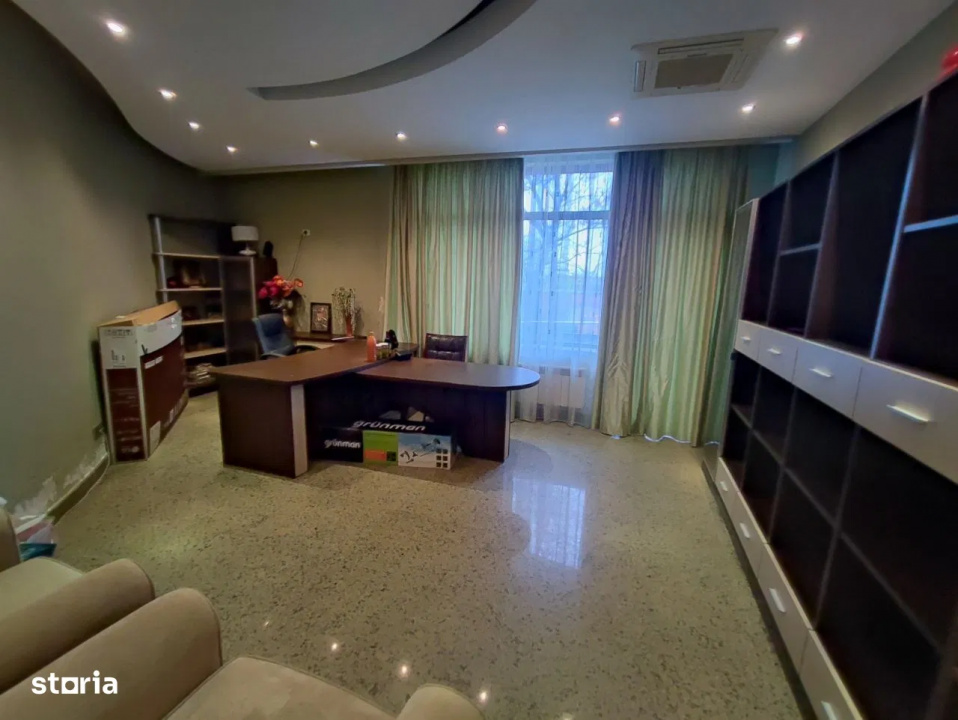 Vila Cernica langa lac - 449000 Euro negociabil