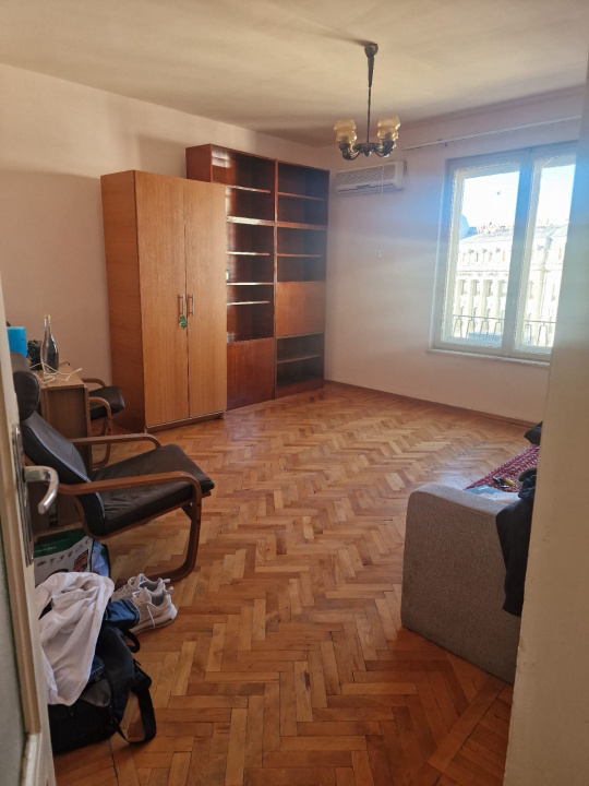 Apartament 2 camere de vânzare – 50 m² – zonă premium  (La Coloane ) - 75000 E