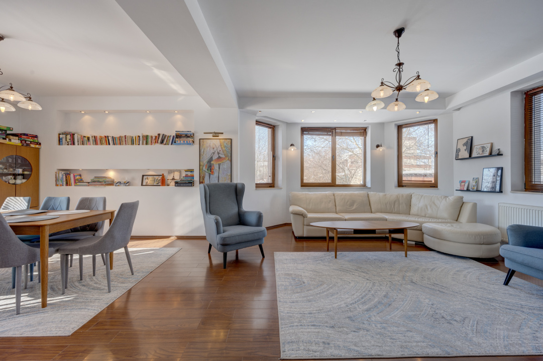 VILA DE INCHIRIAT- Prelungirea Ghencea - Str. Funigeilor -COMISION 0 %