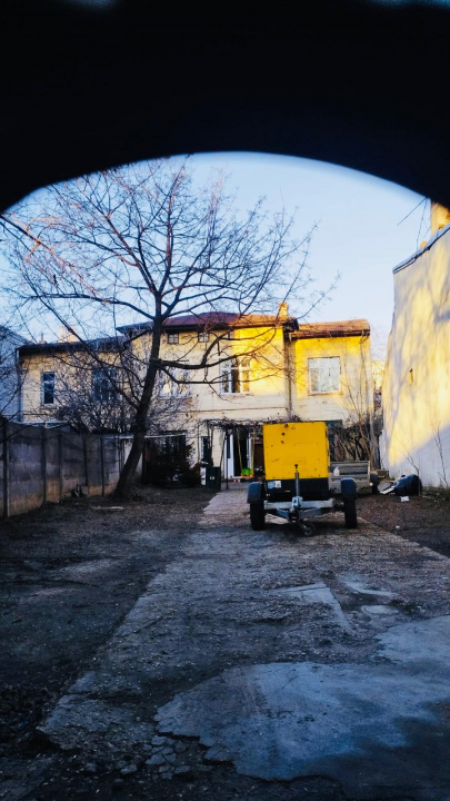 Vilă spațioasă | Teren 500 m² | 370000 € – Sub pretul terenului in zona!