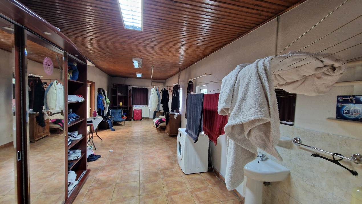 Vila , 300mp utili, ideala afterschool, cazare muncitori straini etc!
