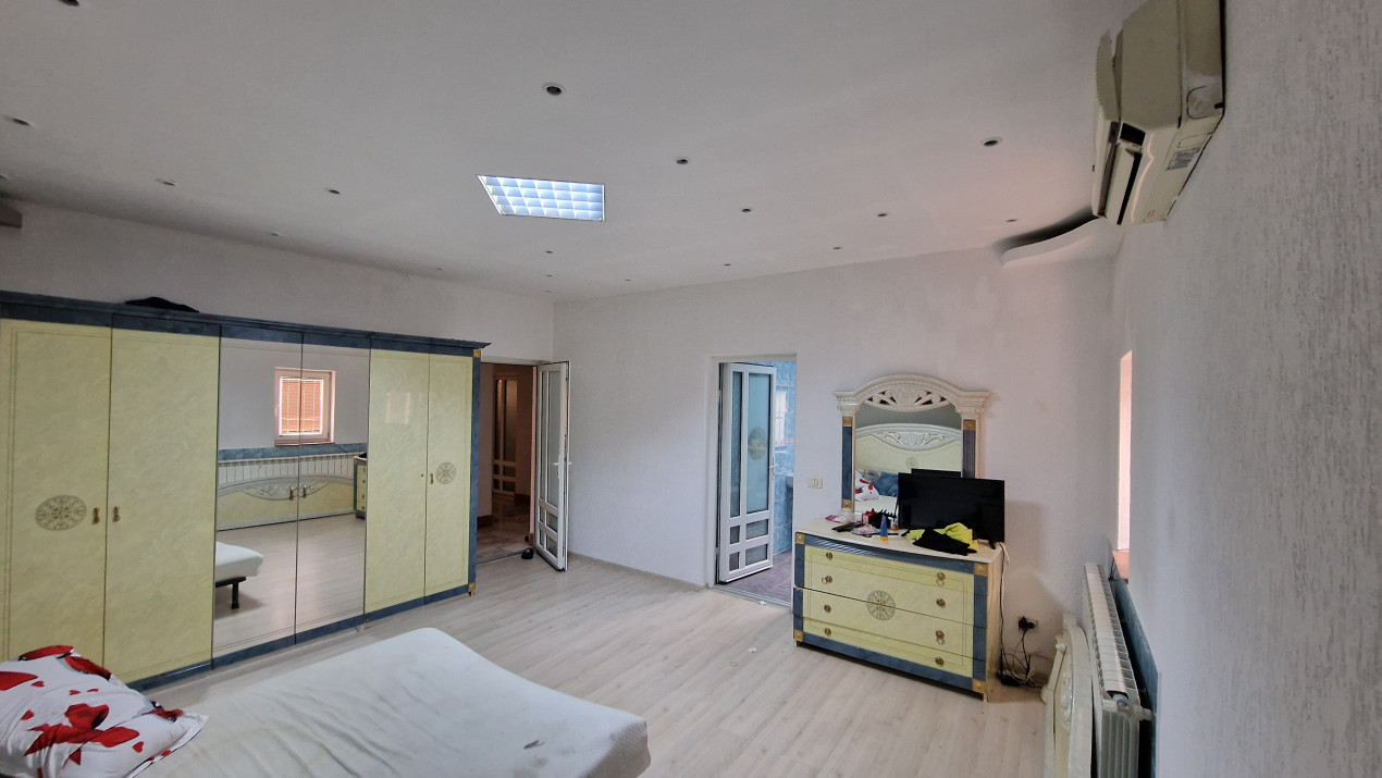 Vila , 300mp utili, ideala afterschool, cazare muncitori straini etc!