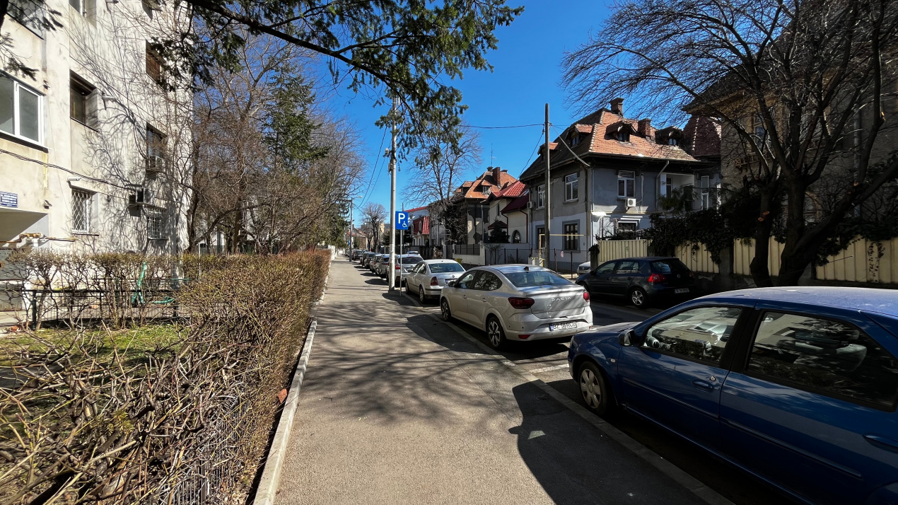 Apartament 2 camere | Decomandat | 800m Metrou Piata Iancului