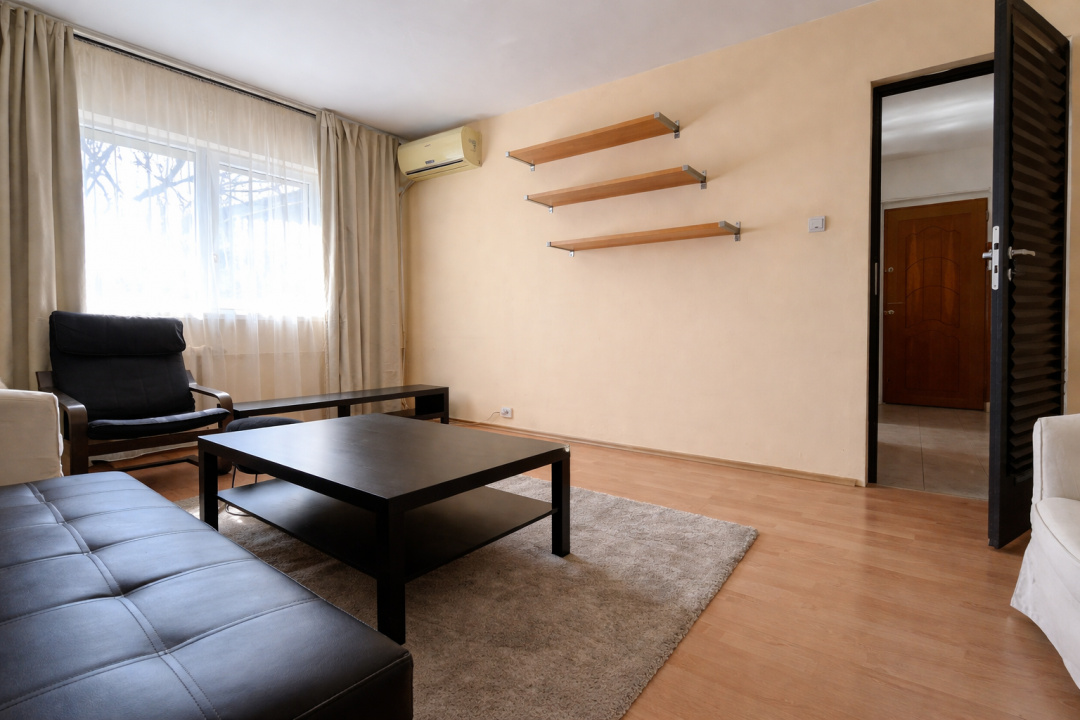 Apartament 3 camere DE INCHIRIAT – Str. Aleea Moinești, Sector 6