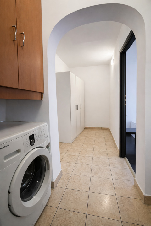 Apartament 3 camere DE INCHIRIAT – Str. Aleea Moinești, Sector 6