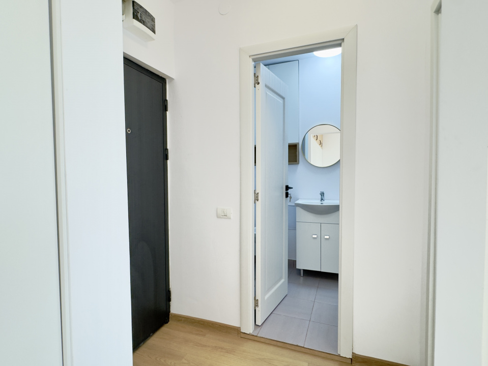 Studio,  prima închiriere Drumul Taberei - Parc Moghioros, etaj 4/10