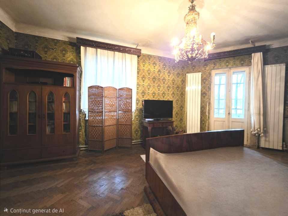 Apartament in Vila, 5 camere,  Alexandru Philippide 4, de renovat