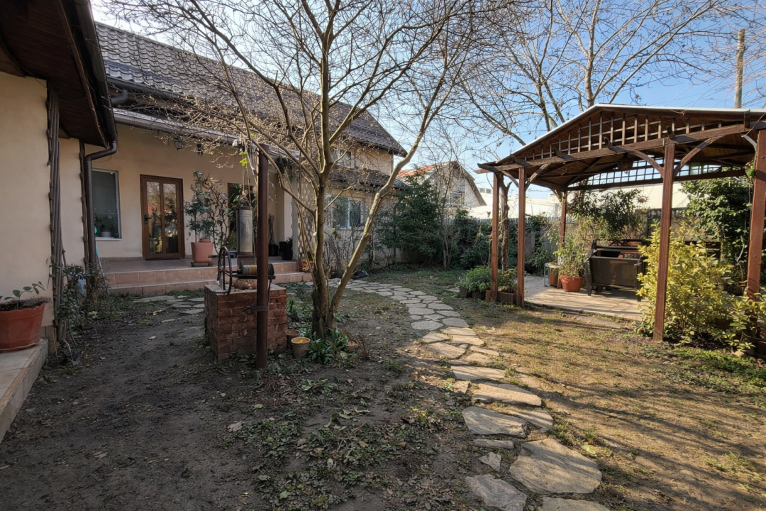 Casă spațioasă cu curte proprie  3 camere + birou  Dobroești – Șoseaua Fundeni 