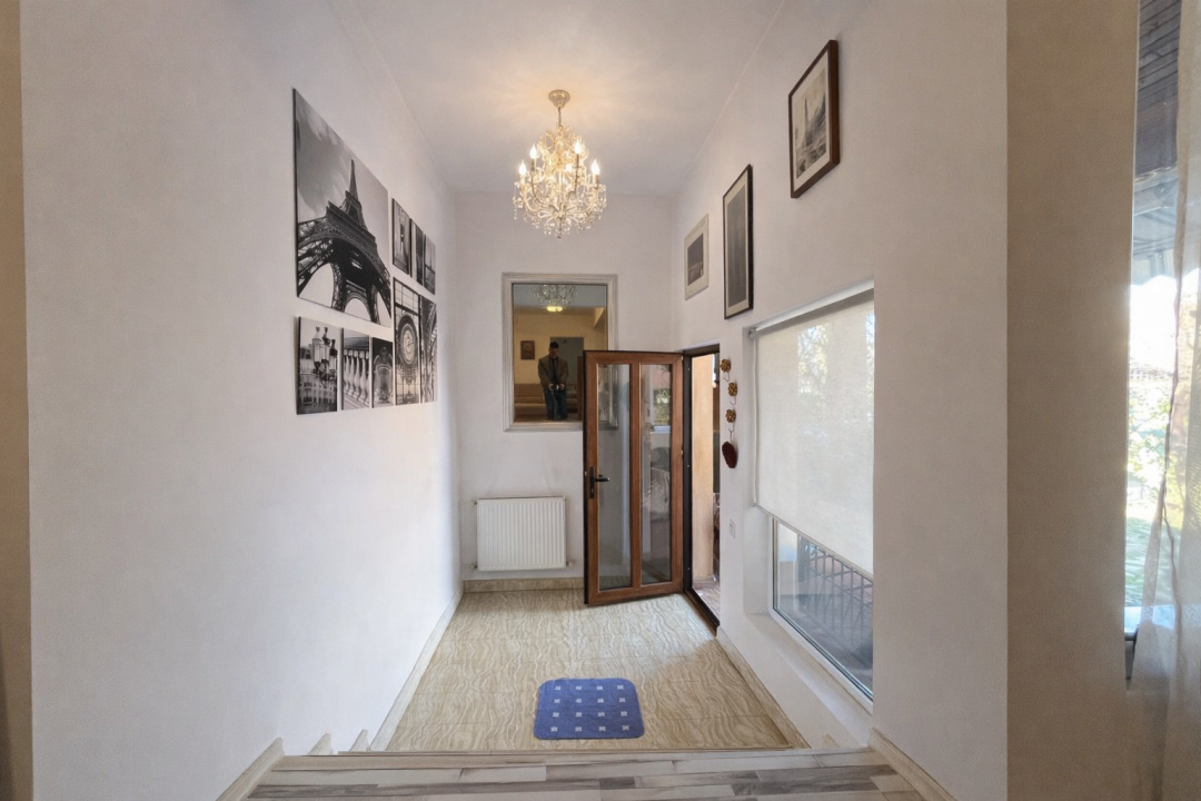 Casă spațioasă cu curte proprie  3 camere + birou  Dobroești – Șoseaua Fundeni 