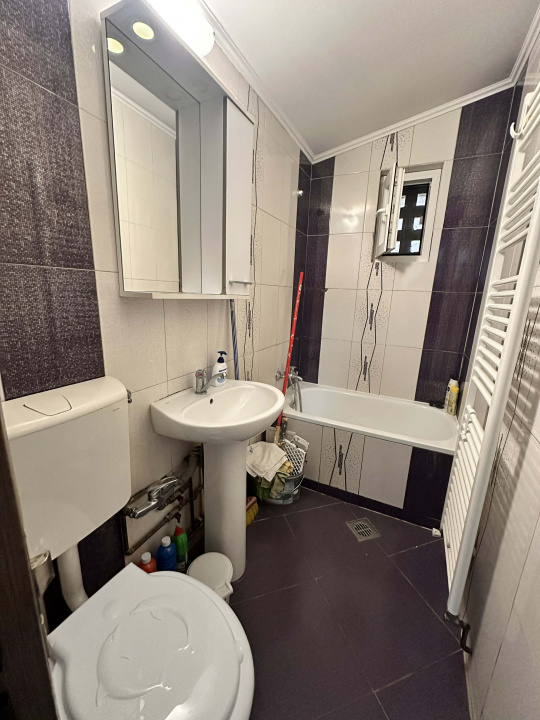 Floreasca- 2 camere, centrala proprie.