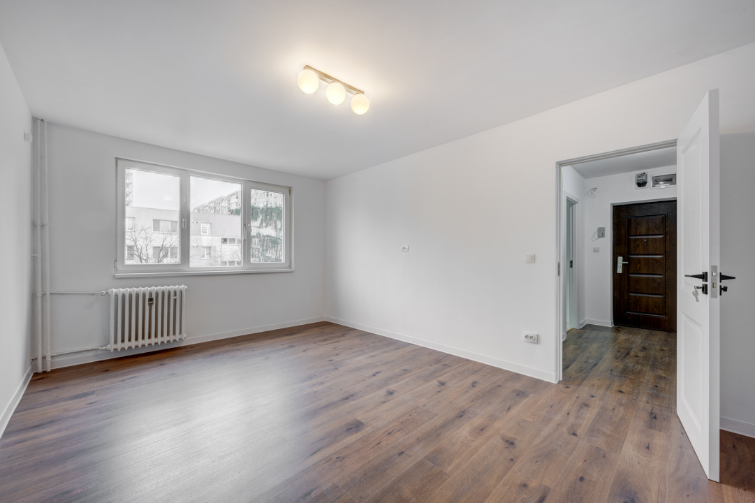 TITAN – OZANA, APARTAMENT 3 CAMERE 66 MP TOTAL, ETAJ 3 DIN 4, RENOVAT! 