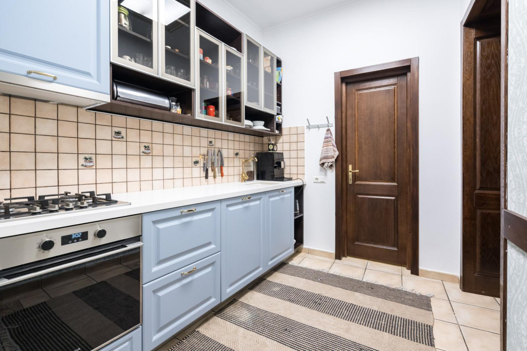 ARMENEASCA, BIROU PARTER-185 MP!