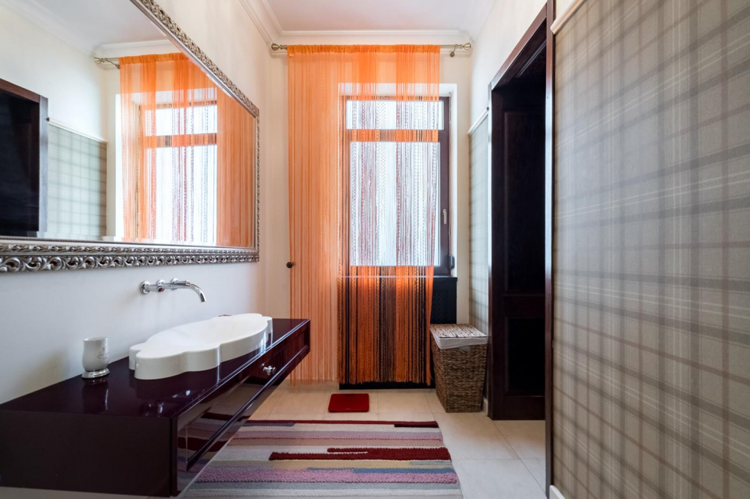 ARMENEASCA, BIROU PARTER-185 MP!